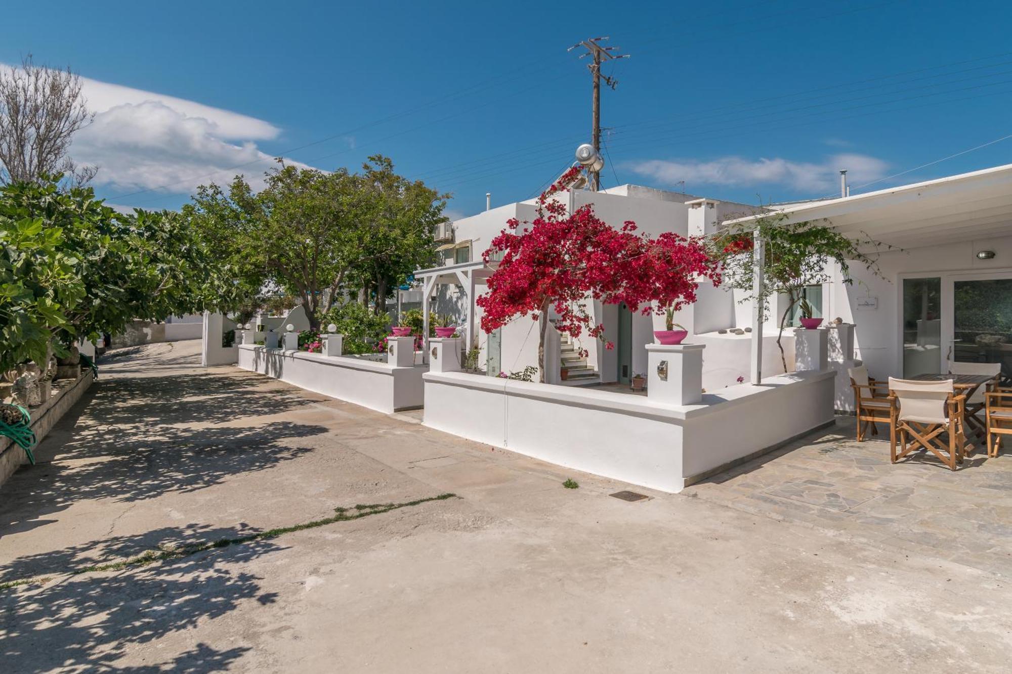 Lina And Babis' Home Adamantas  Exterior foto